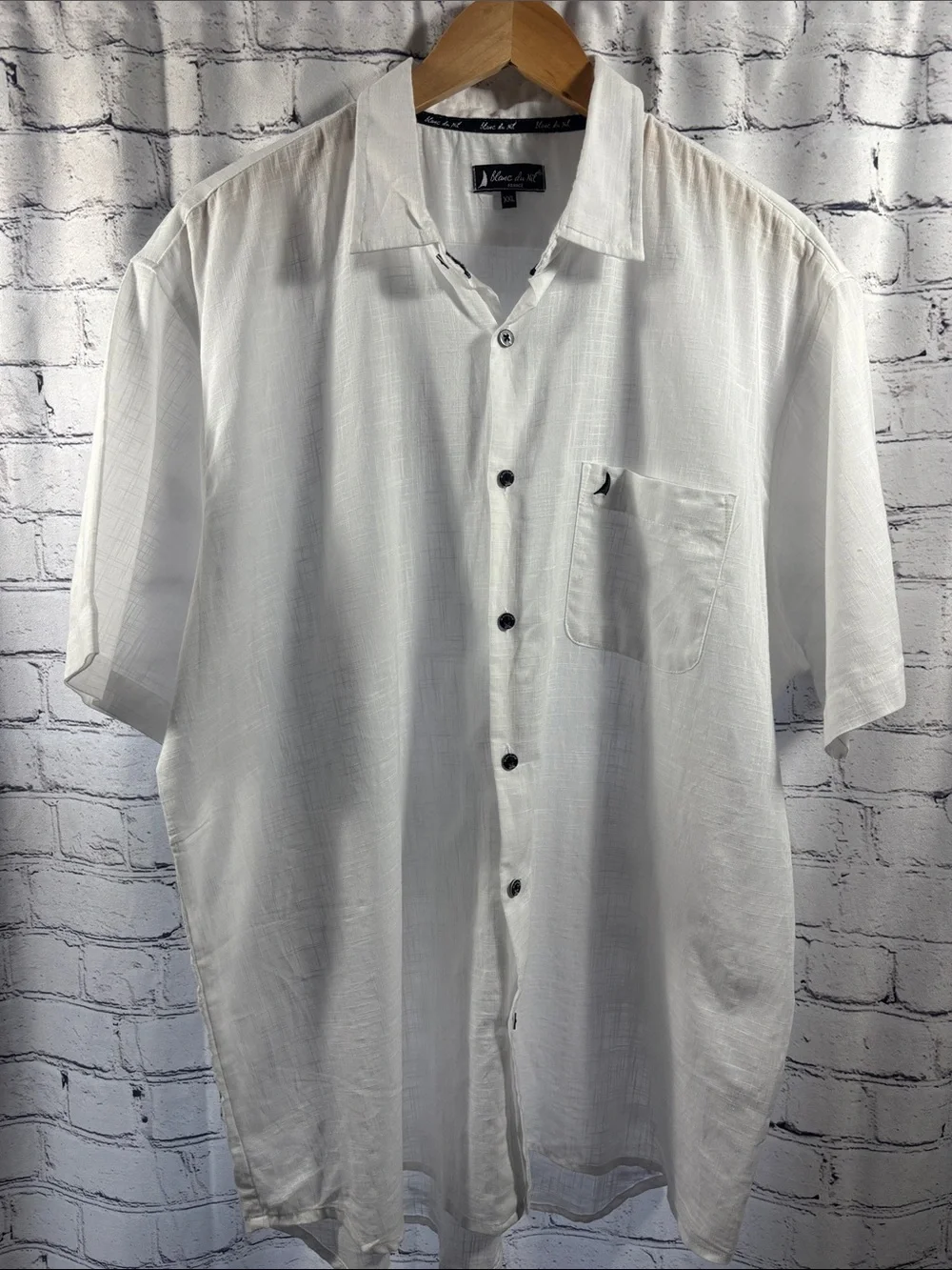 Men's White Short-Sleeve Cotton Casual Button-Down Shirt by Blanc du Nil - Picture 1 of 8